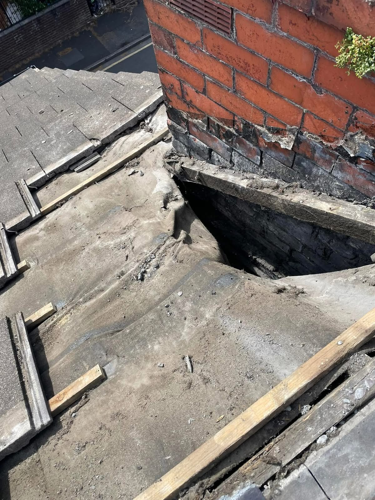 Roof repairs Glasgow: pitched roof repair by Monarch Roofing